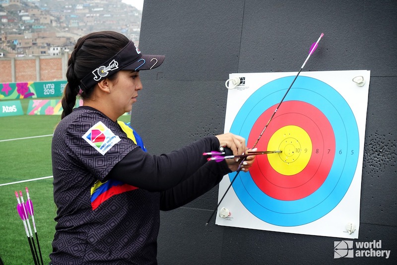 Debe dominar la exactitud antes de poder afinar la precisión. Foto: World Archery